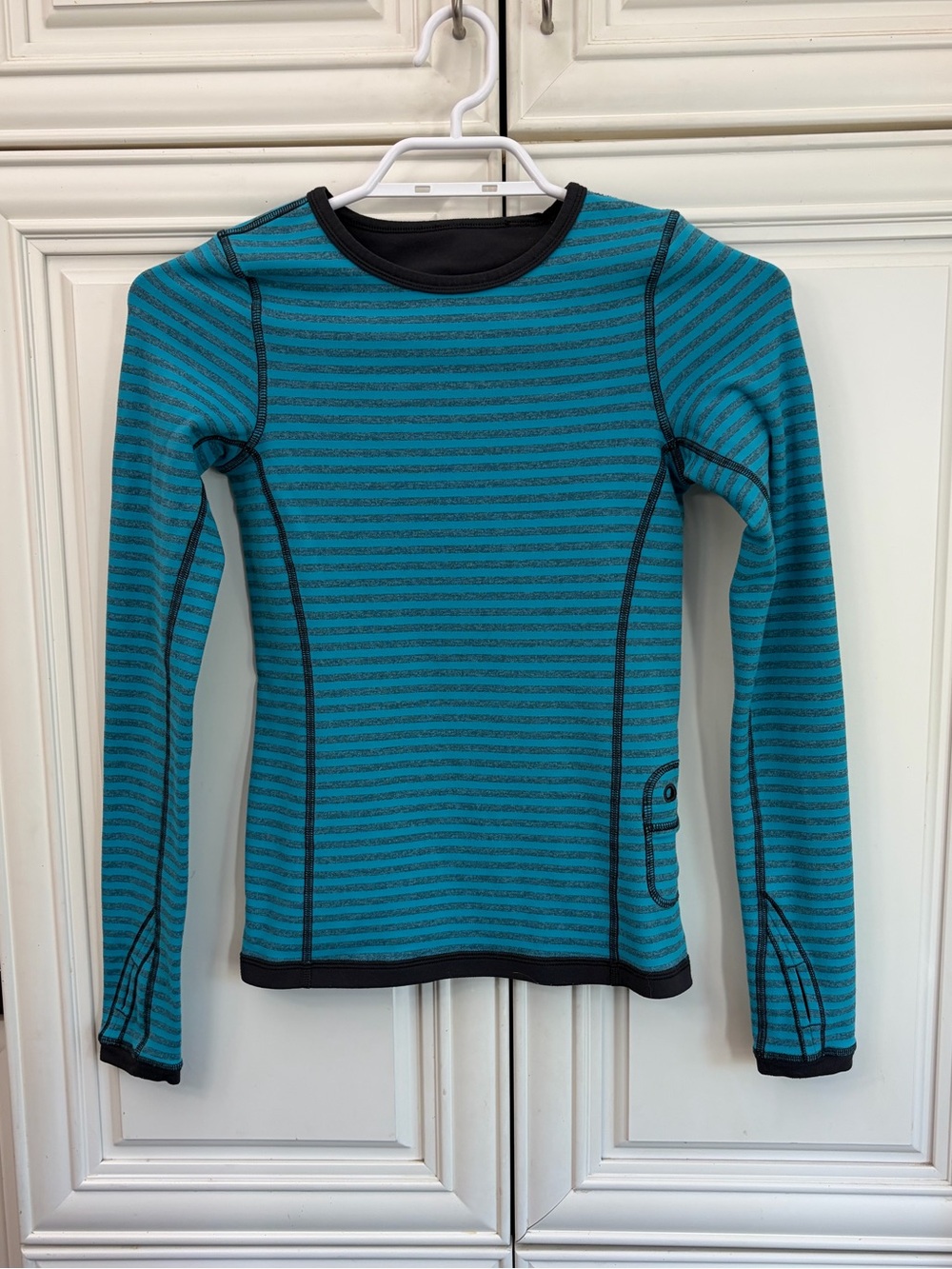 Ivivva reversible girl’s long sleeve shirt